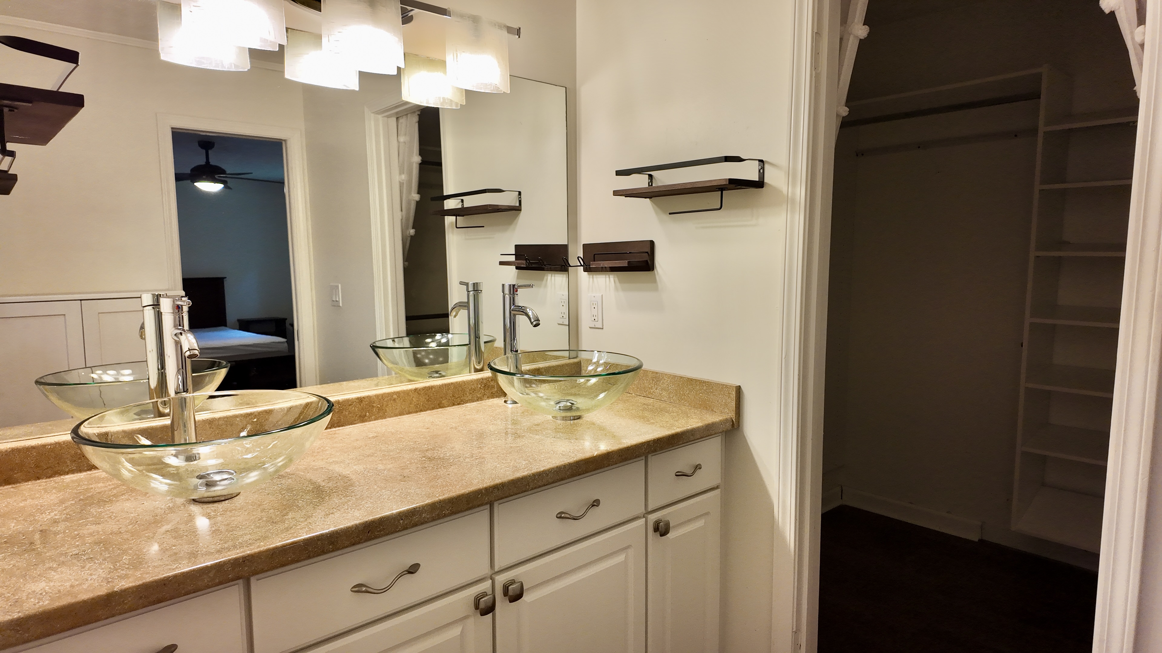 Furnished apartment for rent in Snellville, Atlanta — Lake House — 2 Bedroom photo 11